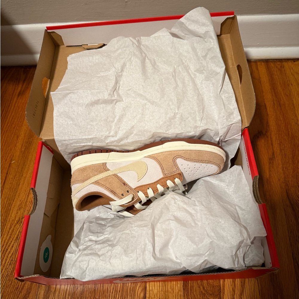 Nike Dunk Low Medium Curry